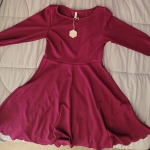 Pink Blush Maternity dress size Medium color plum